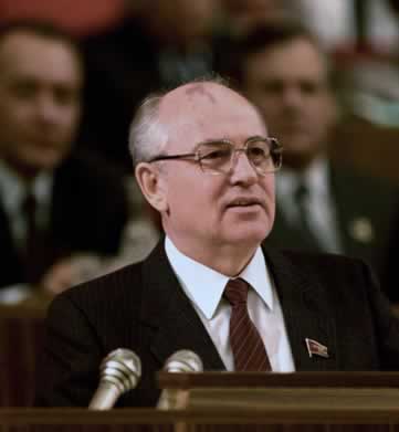 Mikhail Gorbachev: responsável pela implantação da Perestroika e da Glasnost na URSS