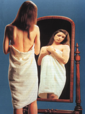 A anorexia é uma doença que acomete mais mulheres com idade entre 12 e 20 anos