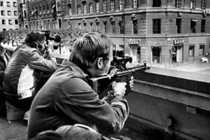 Imagem do assalto de 1973, que resultou na descoberta da “síndrome de Estocolmo