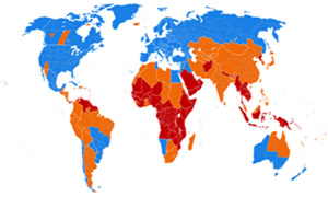 Regiões que adotam o horário de verão (azul), que já adotaram e não adotam mais (laranja) e que nunca adotaram (vermelho).