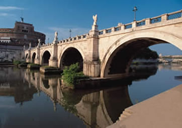 Ponte sobre o rio Tibre, Itália